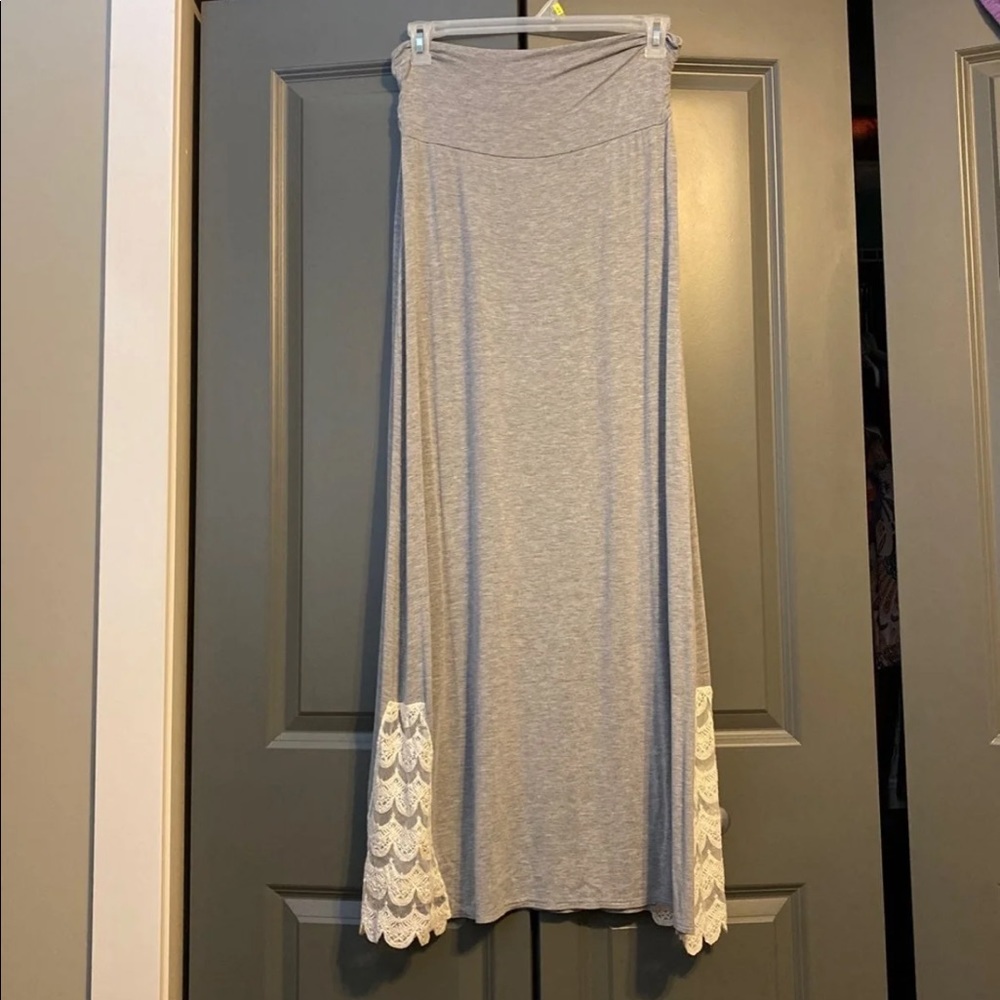 Women’s maxi skirt